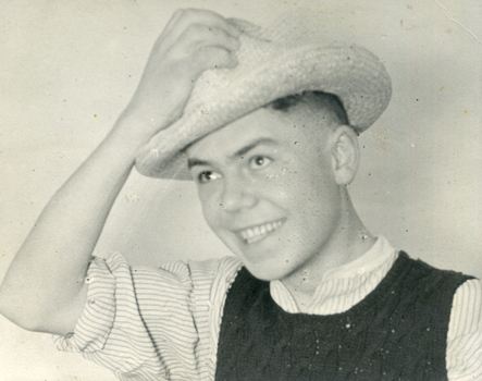 Alwyn Till wearing a hat
