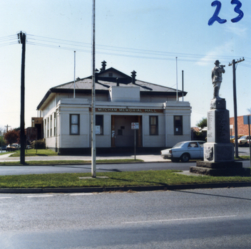 The Mitcham Memorial Hall (demolished).