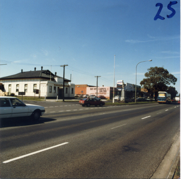 The Mitcham Memorial Hall (demolished).