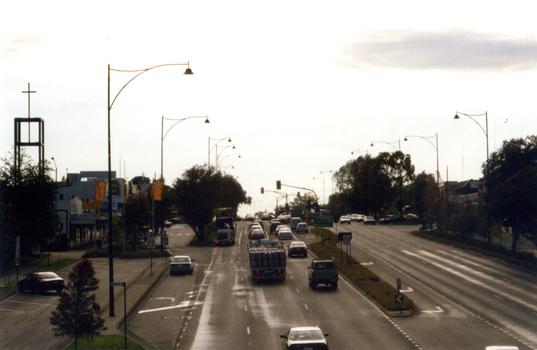 Lights are at the junction of Whitehorse and Mitcham Roads and traffic on left is heading east towards Ringwood. 