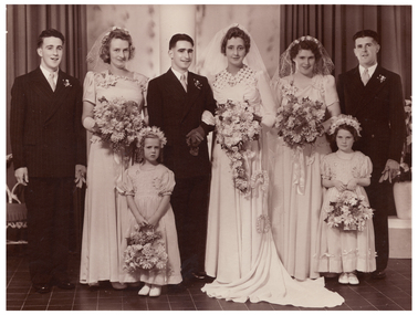 The wedding of Keith Walker and Shirley Lowen C1950.