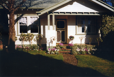 Photograph, 16 Thomas Street, Mitcham, Taken 1998