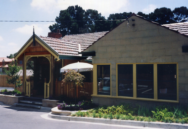 Photograph, 259-261 Canterbury Road, Forest Hill, Taken 1998
