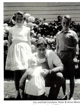 Black & white photograph of Cecil Rhodes and his 3 children.