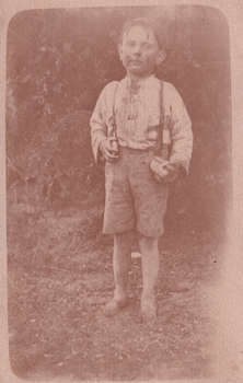 Sepia photograph of Leslie William Robert Hogan