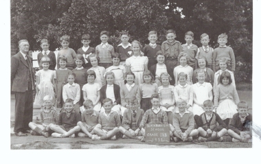 Blackburn South State School class photograph 1955