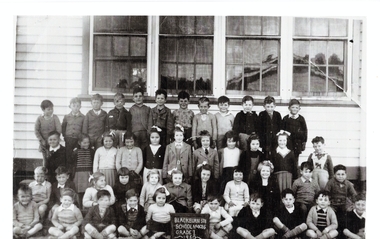 Blackburn South State School class photo of 1950