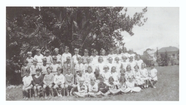 Photograph - Black and white photo, Blackburn South State School