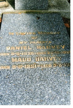 Tombstone of Daniel and Maud Harvey