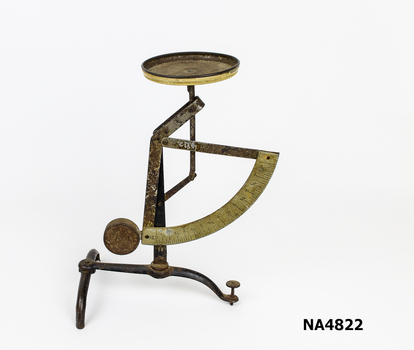 Letter Scaler - A balance swing arm with circular dish for letter