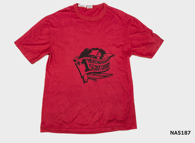 "1st Heatherdale Scout Group" tee shirt.