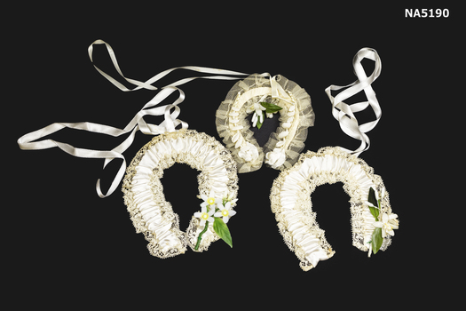 Decorative wedding horseshoes.