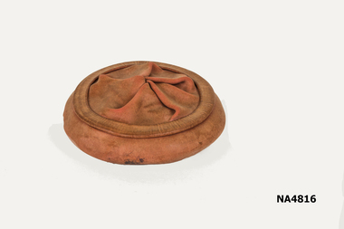 A rubber tobacco pouch