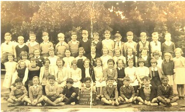 Blackburn South State School 1955. Class photo of 2A showing 49 students.