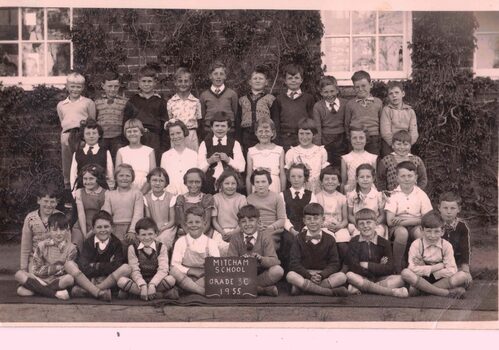 C;ass photo of grade 5c in 1955 at Mitcham Primary School.