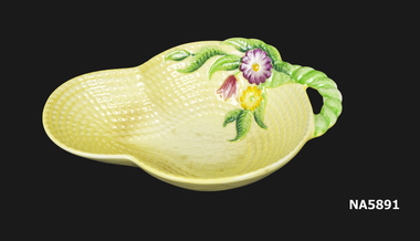 Pear-shaped utility dish