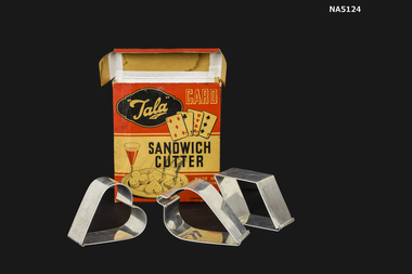 'Tala' sandwich cutter