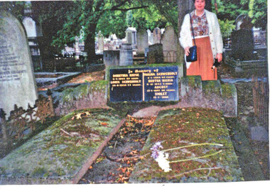 Photograph - digital and original  photos, Schwerkolt Family Graves  x  three, 16/4/1994