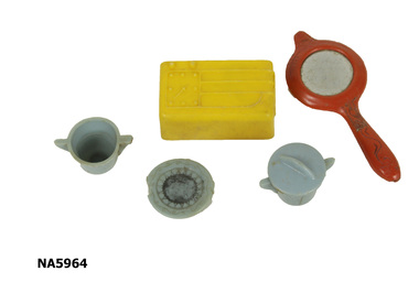 Toys Dolls house utensils