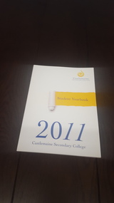 Book, 2011 Castlemaine Secondary College Yearbook, 2011