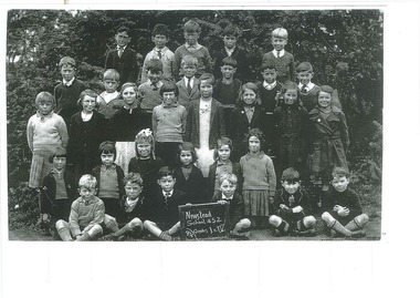 Photograph, Newstead State School Grades I to IV 1936