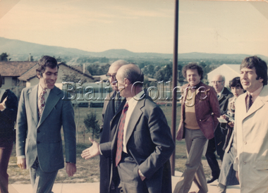 Photograph (Item) - Moshe Dayan visits Bialik, Wantirna, 1976, 1970s