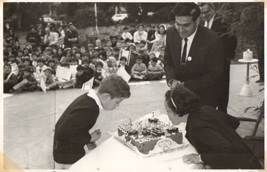 Photograph (item) - Yom Ha'atzmaut, 1969, 1969