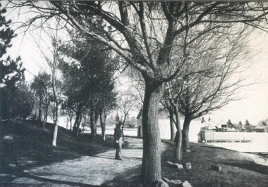Photograph, Lake Wendouree & Paddle Steamer Shed circa 1890s