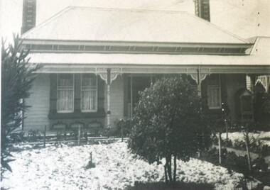 Photograph - Card Box Photographs, 318 Creswick Road, Ballarat circa 1910