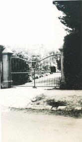 Photograph - Card Box Photographs, Entrance gates to 'Raasay', Ballarat circa 1905