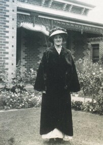 Photograph - Card Box Photographs, Mrs J.J. Griffiths, Ballarat circa 1895