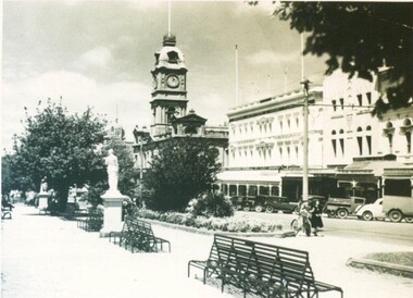 Photograph - Card Box Photographs, Shoppee Square, Ballarat circa 1938