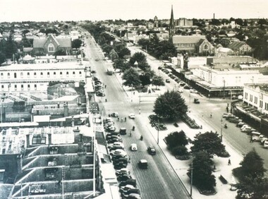 Photograph - Card Box Photographs, View west along Sturt Street, Ballarat circa 1939