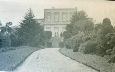 Photograph - Card Box Photographs, Ballarat East Town Hall & Gardens circa 1924