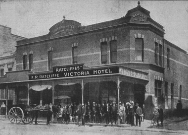 Photograph - Card Box Photographs, Ratcliffe's Victoria Hotel, Ballarat 1914