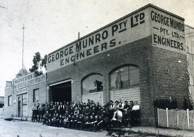 Photograph - Card Box Photographs, George Munro Pty Ltd Engineers, Ballarat circa 1935