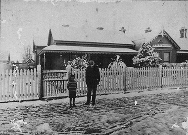 Photograph - Card Box Photographs, 213 Victoria Street, Ballarat East circa 1903