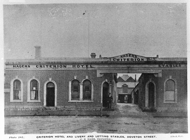 Postcard - Card Box Photographs, Criterion Hotel and Livery and Letting Stables, Doveton Street.  Ballarat
