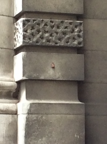 Photograph - Digital photograph, Nose in Admiralty Arch, London, 19/09/2016
