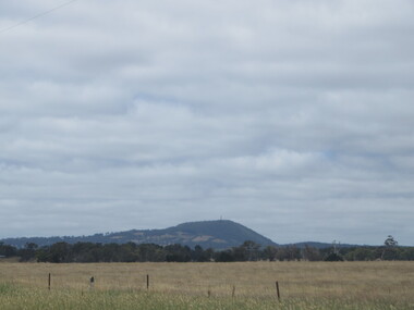Photograph - Colour, Mount Buninyong from the Rokewood-Buninyong Road, 2017, 2017