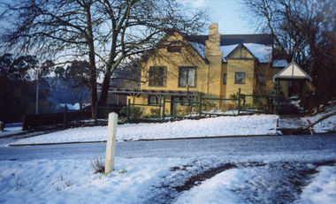 Photograph - Photograph - Colour, Wanda Inn, Seventh Street, Hepburn Springs, c2002, c2002
