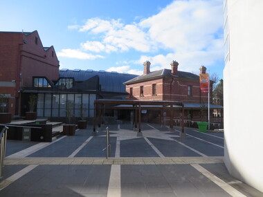 Photograph - Photograph - Colour, Alfred Deakin Place, Ballarat, 2017, 30/06/2017