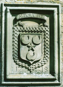 Photograph - crest, Oliphant crest