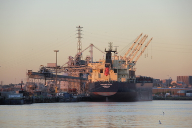 digital photographs, L.J. Gervasoni, Yarra River Melbourne Docklands Venture Pearl, 2015
