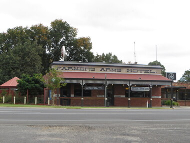 Photograph - Photograph - Colour, Farmers Arms Hotel, Creswick, 2017, 15/04/2017