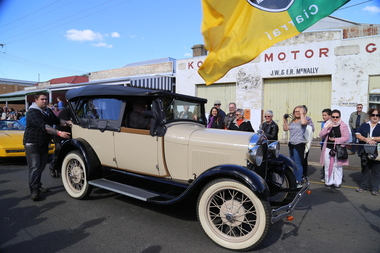 Digital photographs, L.J. Gervasoni, Koroit Irish Festival music, 2015