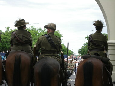 Photograph - Colour, Creswick Light Horse, Arch of Victory, Ballarat, 2011