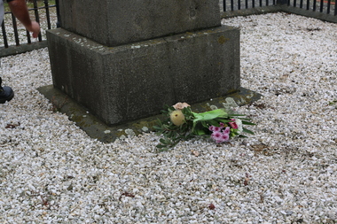 Photograph - Photograph - Colour, Dorothy Wickham, Flowers on Diggers Grave, Ballaarat Old Cemetery, 3 December 2016, 06/12/2016