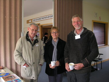 Photograph - Colour, Wayne Phillipson at Dorothy Wickham talk, Inverloch Seminar, 2011
