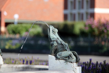 Digital photographs, L.J. Gervasoni, statues in the Sturt St Gardens, c2015, c2015